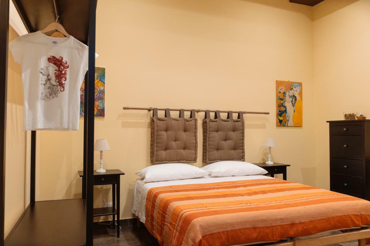 Il Tempo Ritrovato - Locazione Ad Uso Turistico Apartment Palermo Exterior photo
