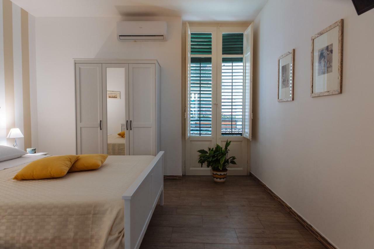 Il Tempo Ritrovato - Locazione Ad Uso Turistico Apartment Palermo Exterior photo